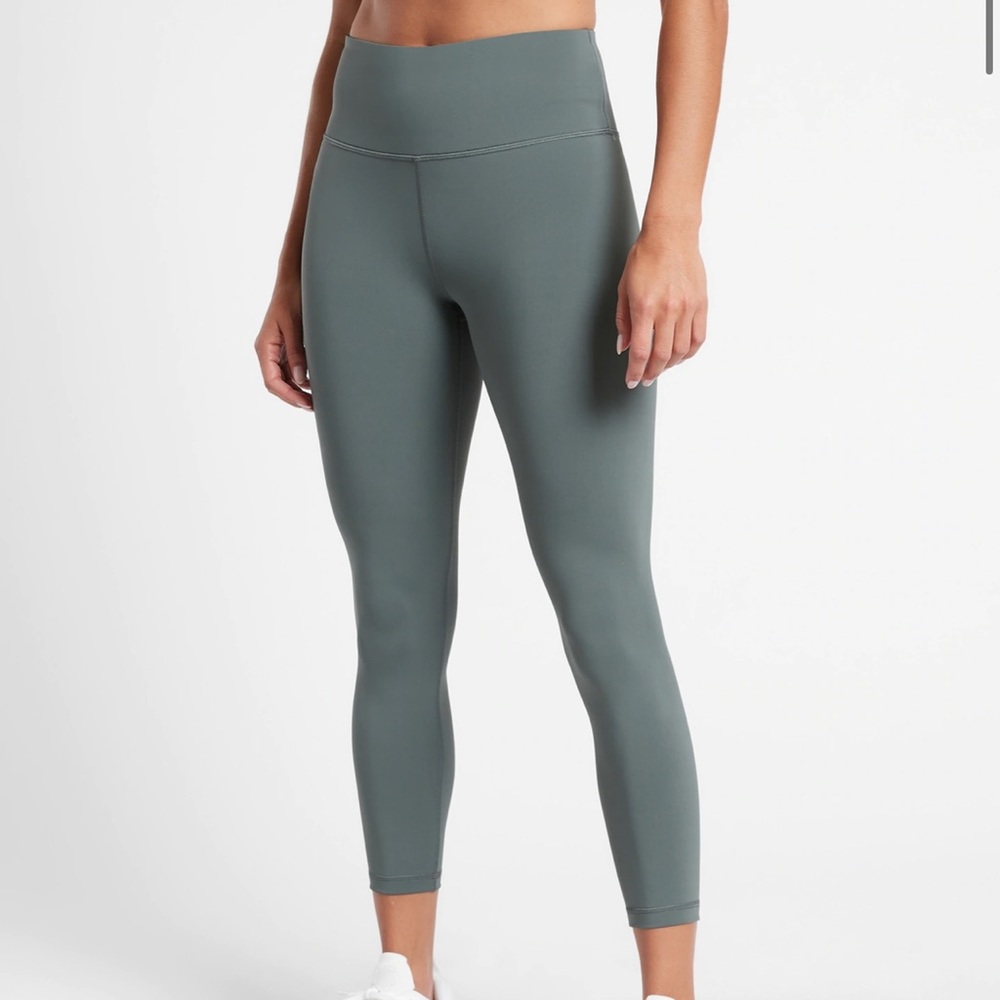 Athleta Elation Train 7/8 Tight Metropolis Grey NWT Medium